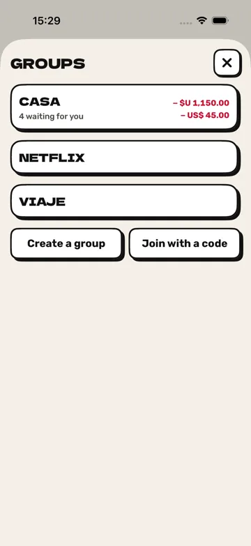 Screenshot: Groups. Groups with balances in pesos and in dollars.